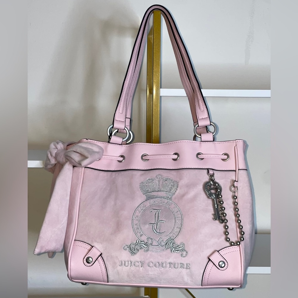 Juicy Couture Classic Juicy Key Lover Daydreamer Tote Bag Chiffon Pink